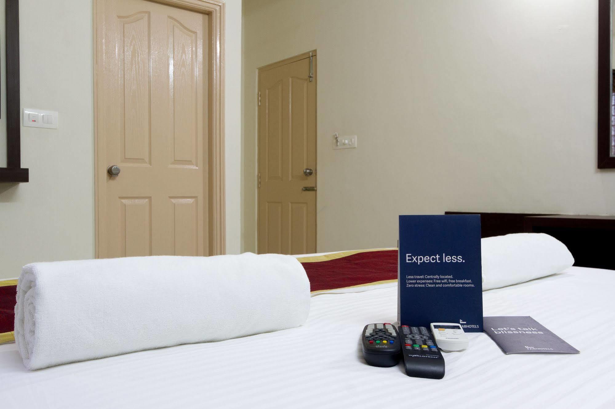 Fabhotel Rms Comforts - Nr Yeshwantpur Railway Station Бангалор Экстерьер фото